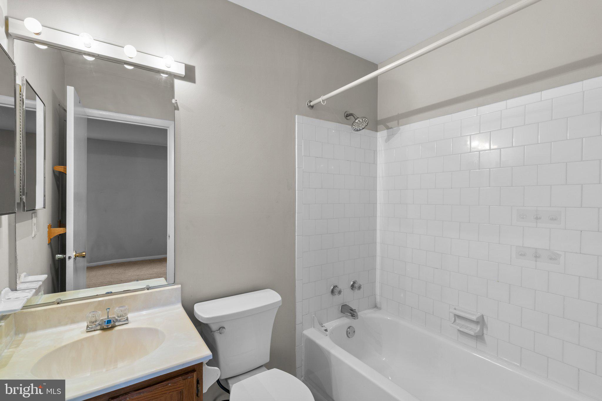 ASHFORD - Residential