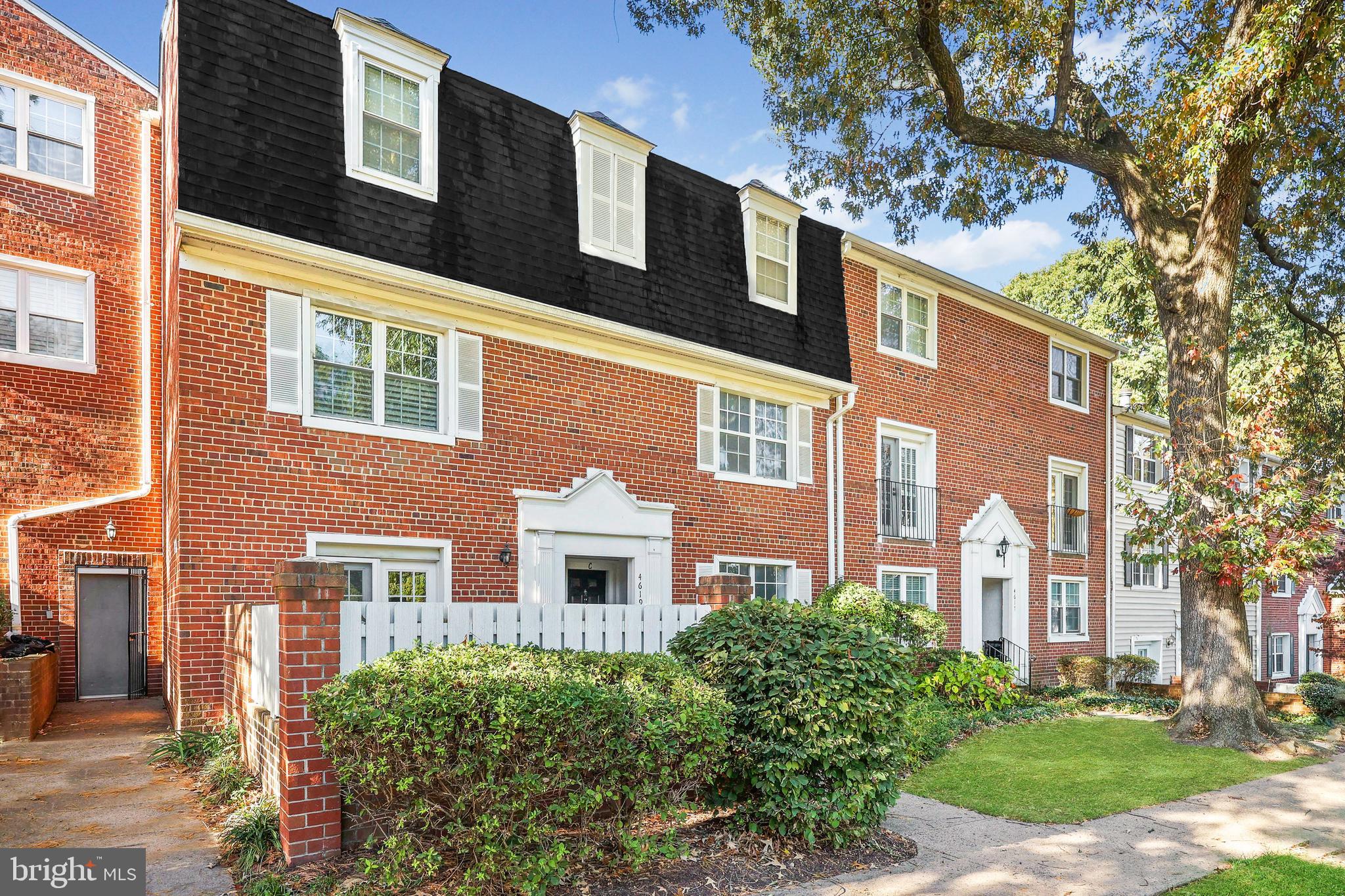 THE ARLINGTON - Residential