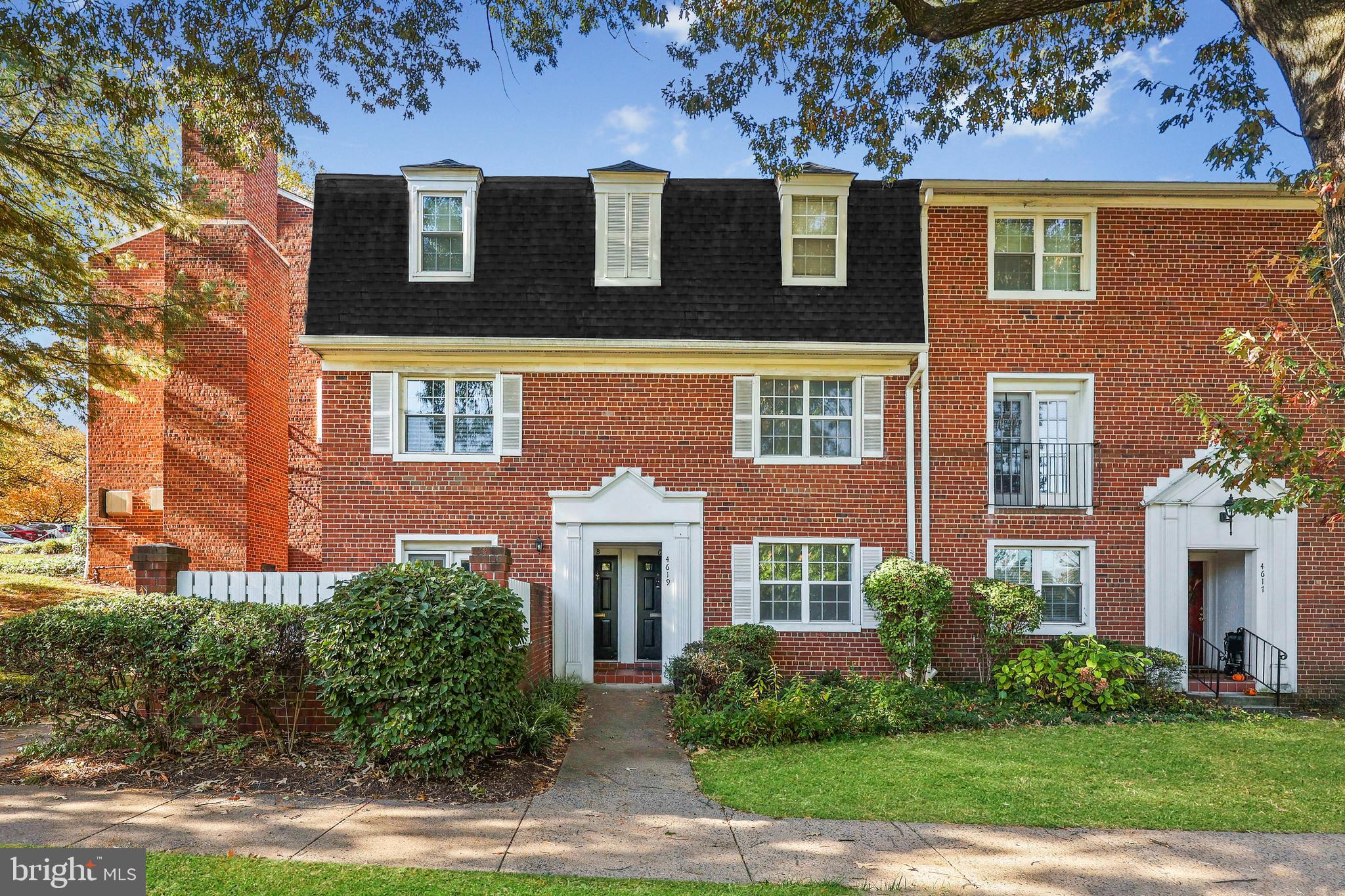 THE ARLINGTON - Residential