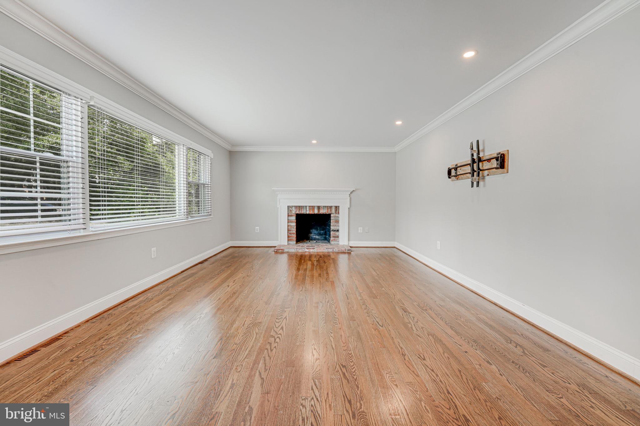 STRATFORD ON THE POTOMAC - Residential Lease