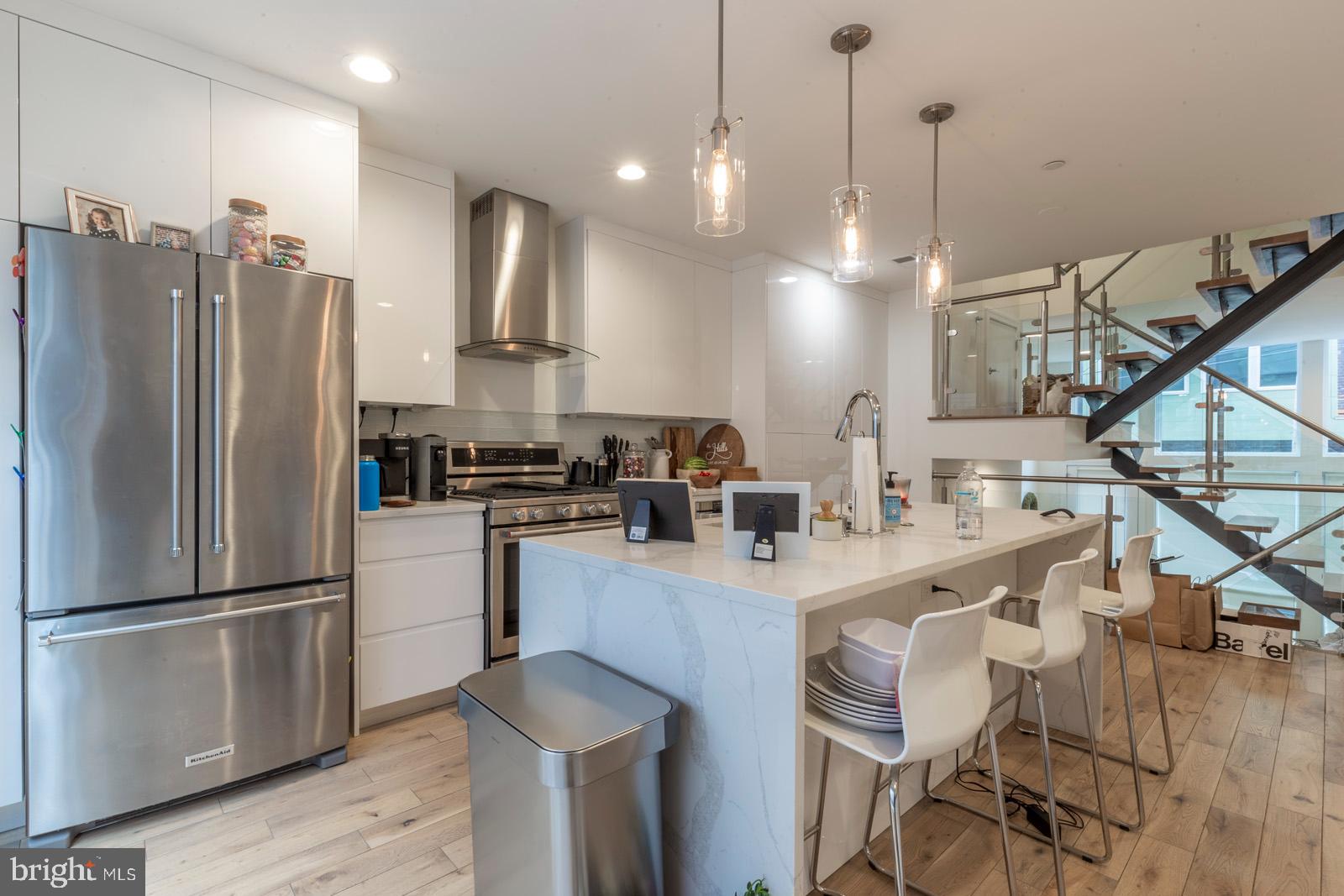 OLDE KENSINGTON - Residential Lease