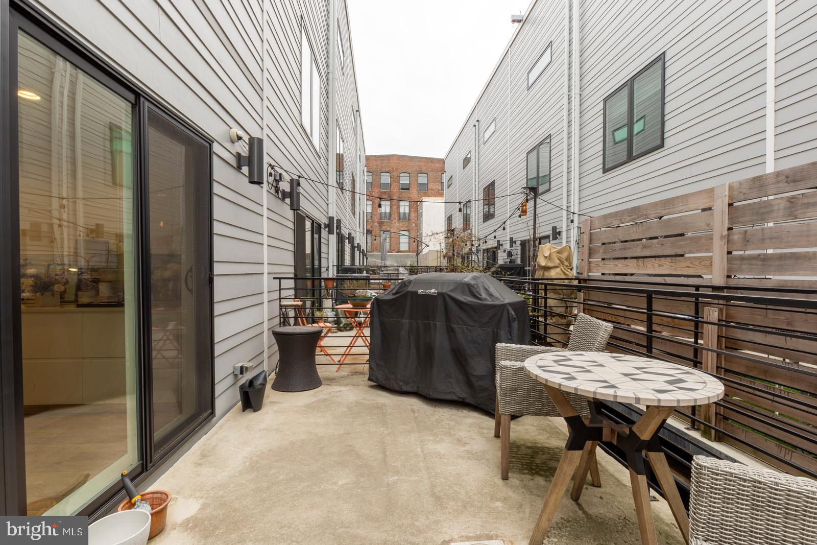 OLDE KENSINGTON - Residential Lease