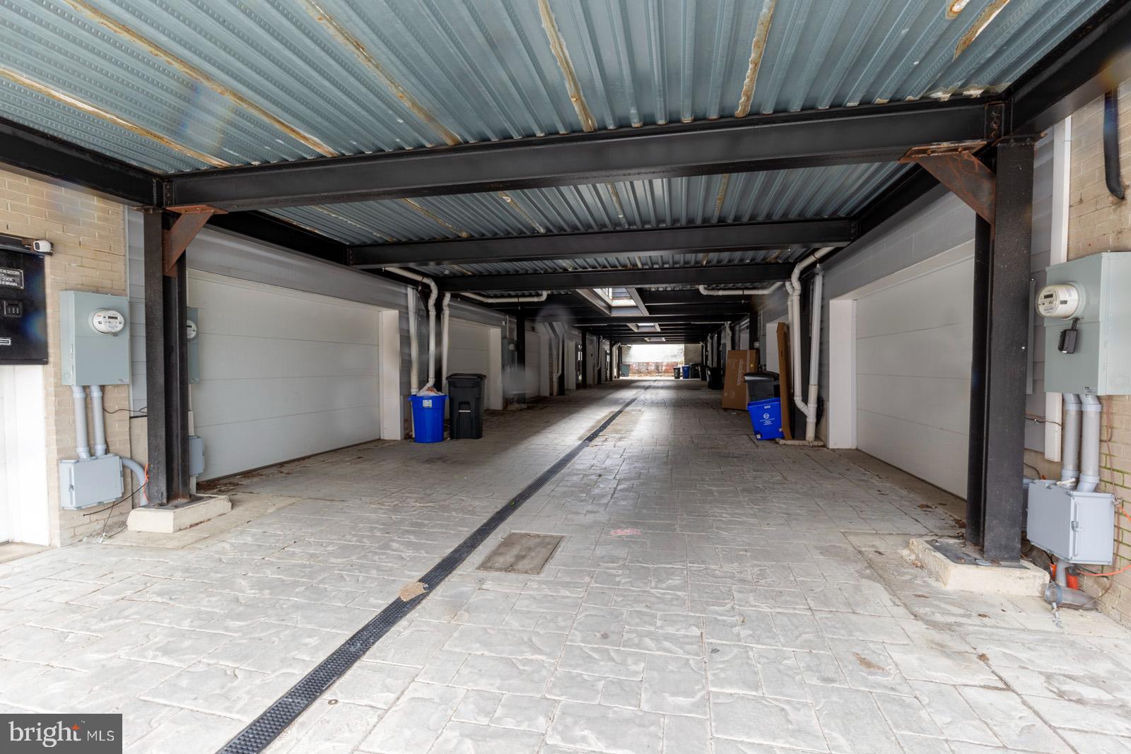 OLDE KENSINGTON - Residential Lease