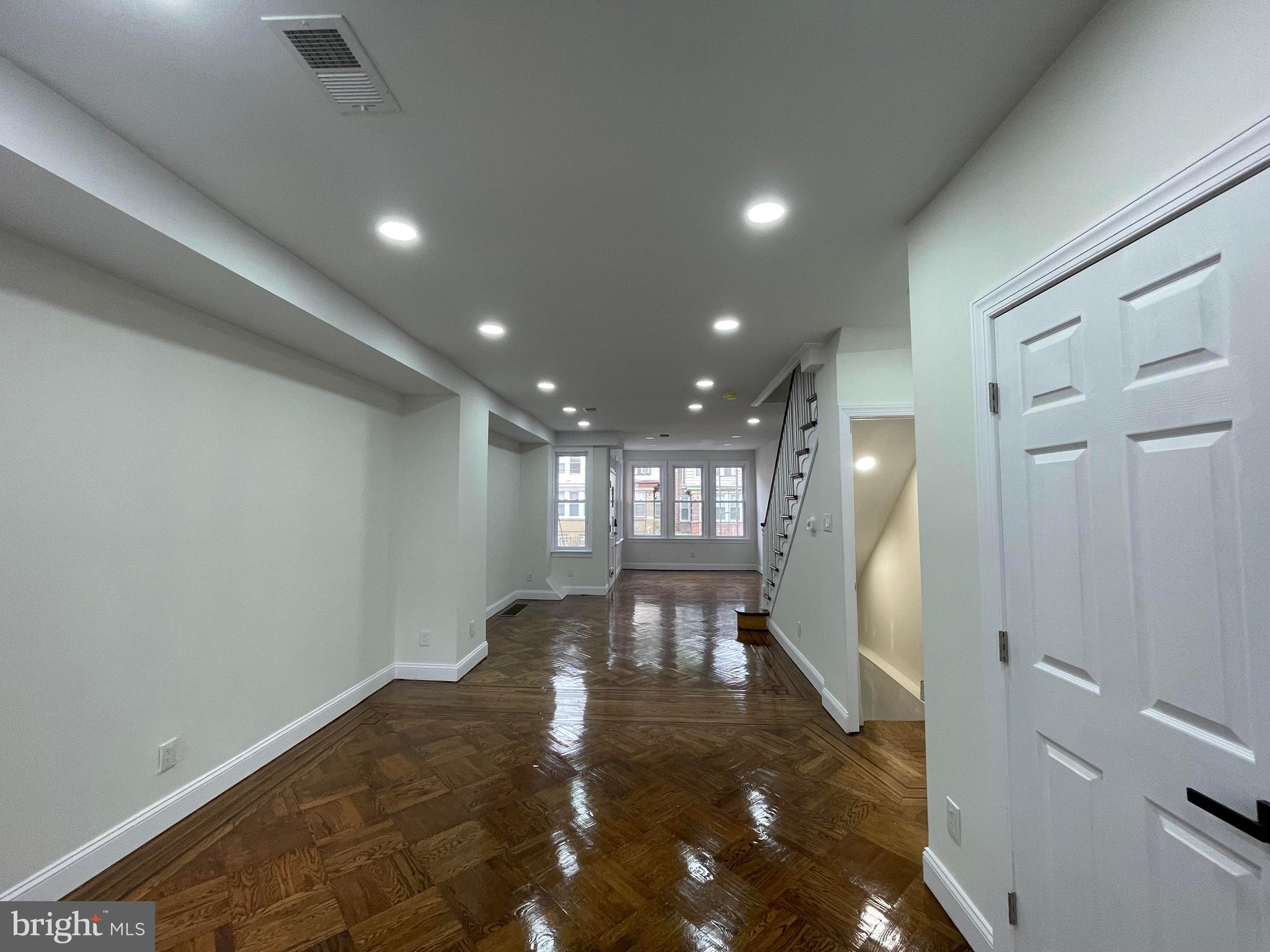 GERMANTOWN - Residential