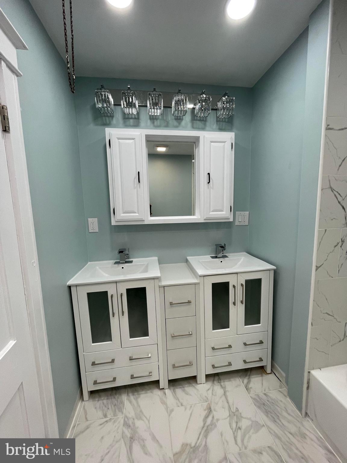 GERMANTOWN - Residential