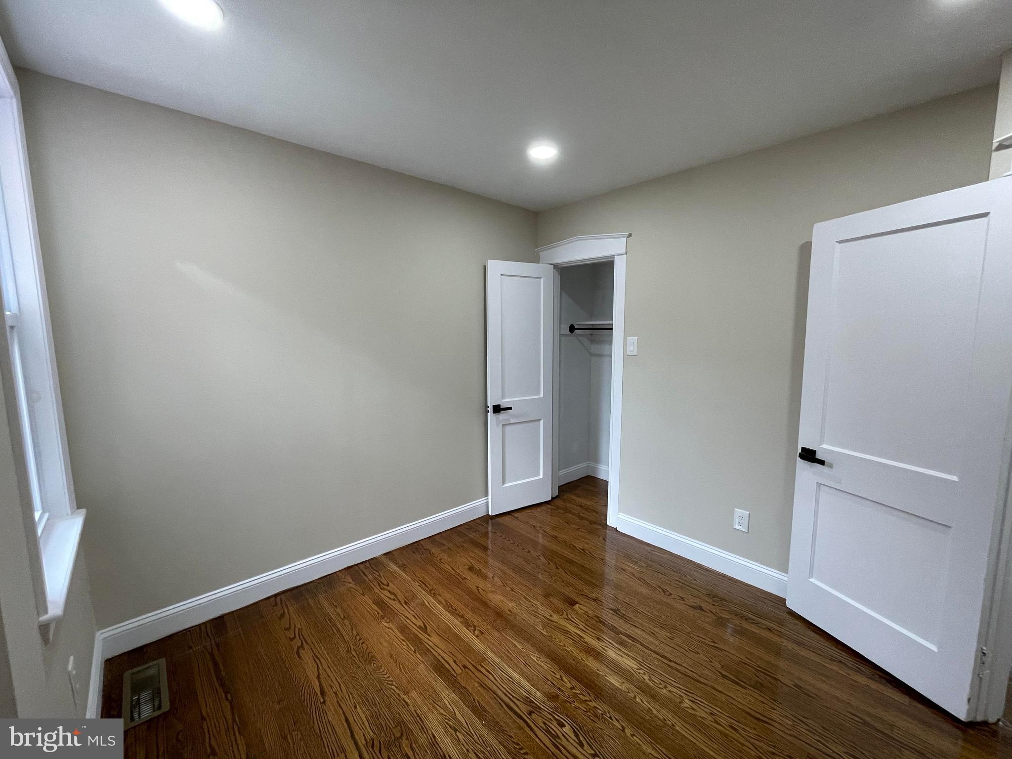 GERMANTOWN - Residential