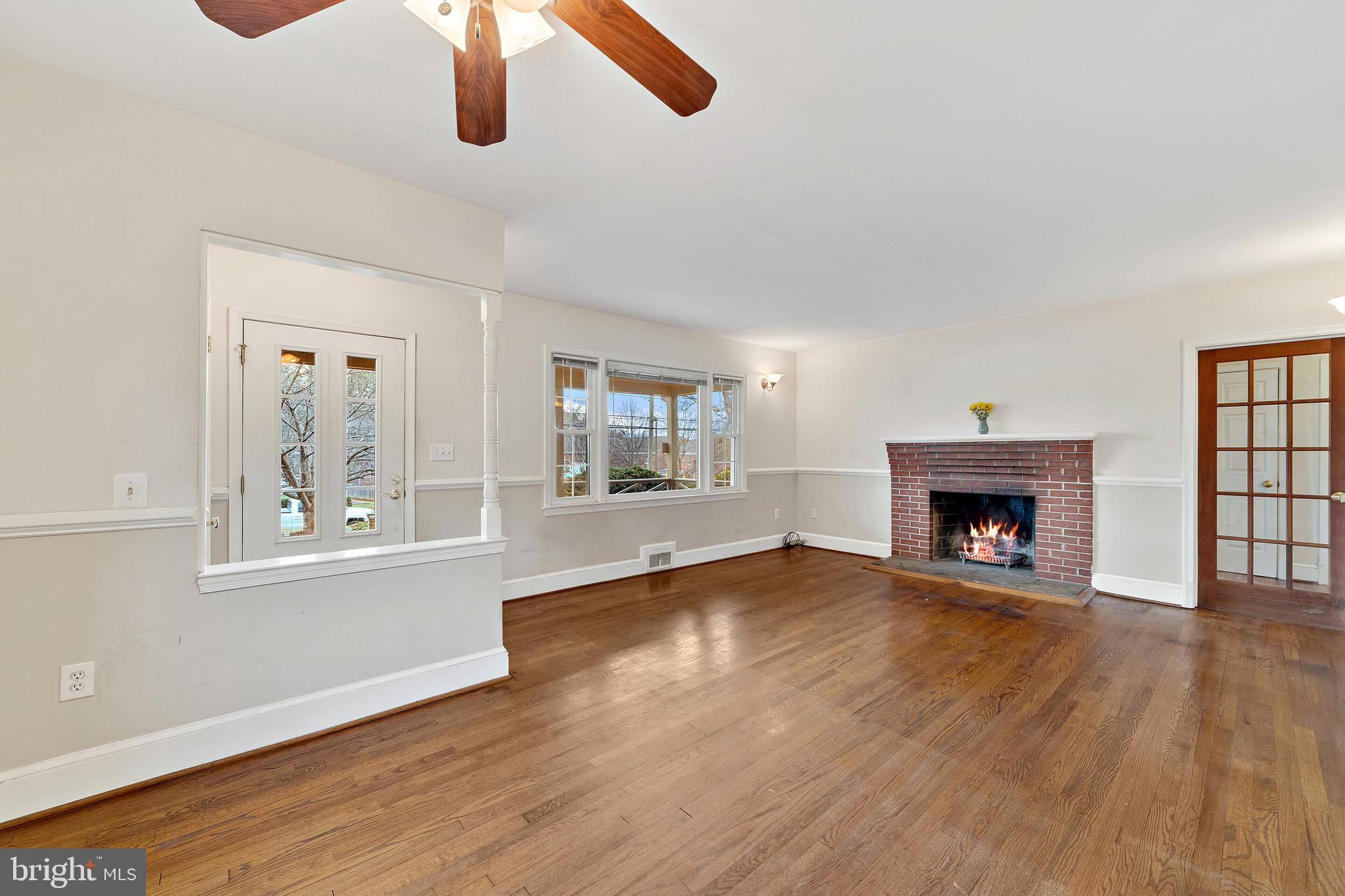 FOXHILLS - Residential