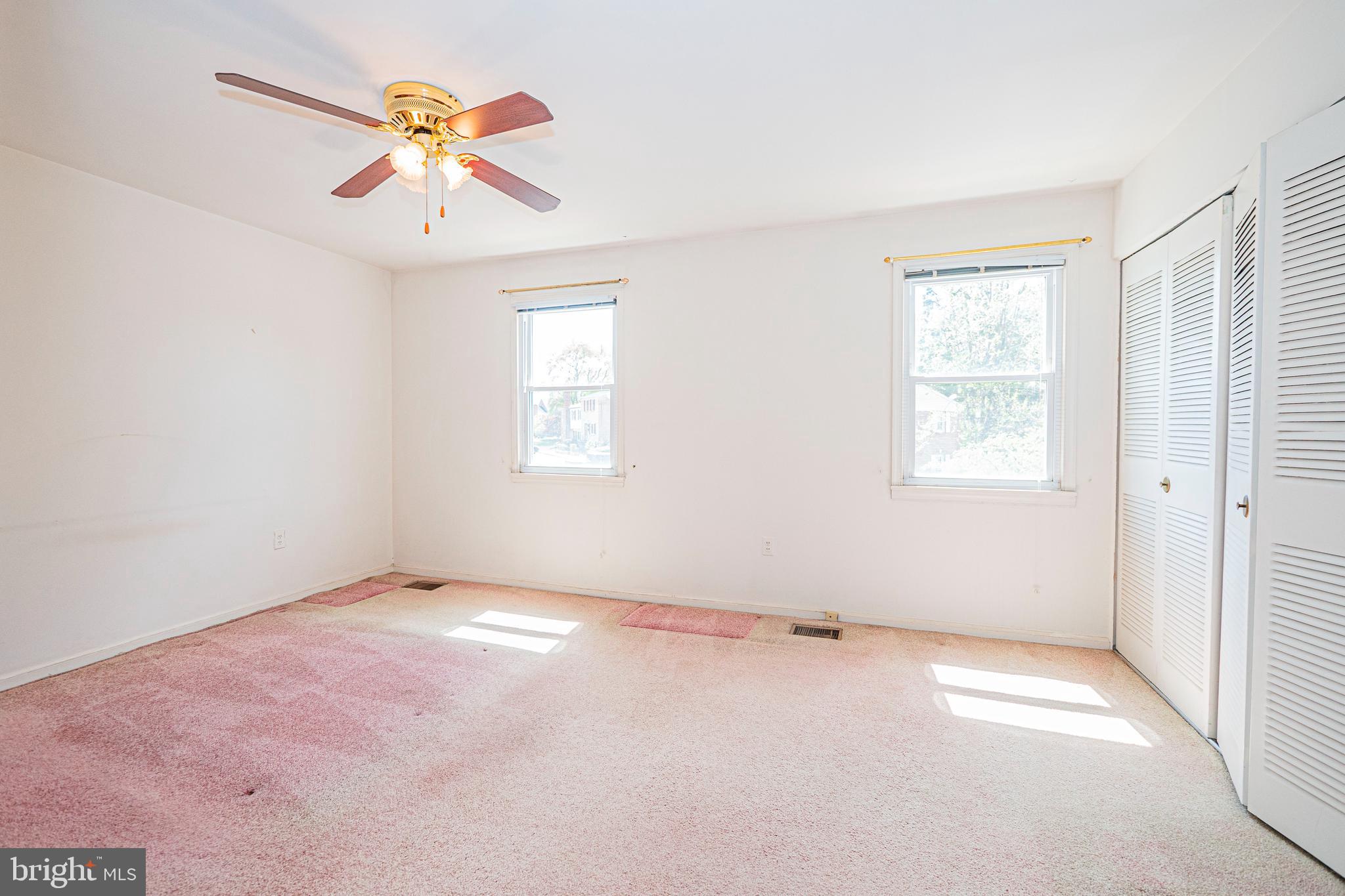 SHADY GROVE VILLAGE - Residential