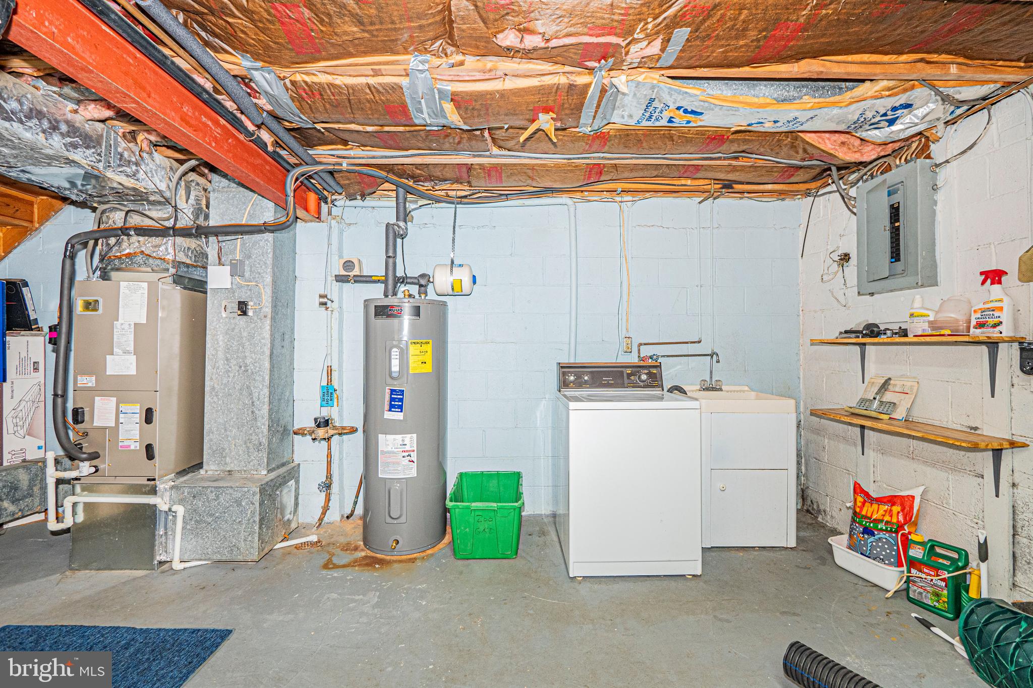 SHADY GROVE VILLAGE - Residential