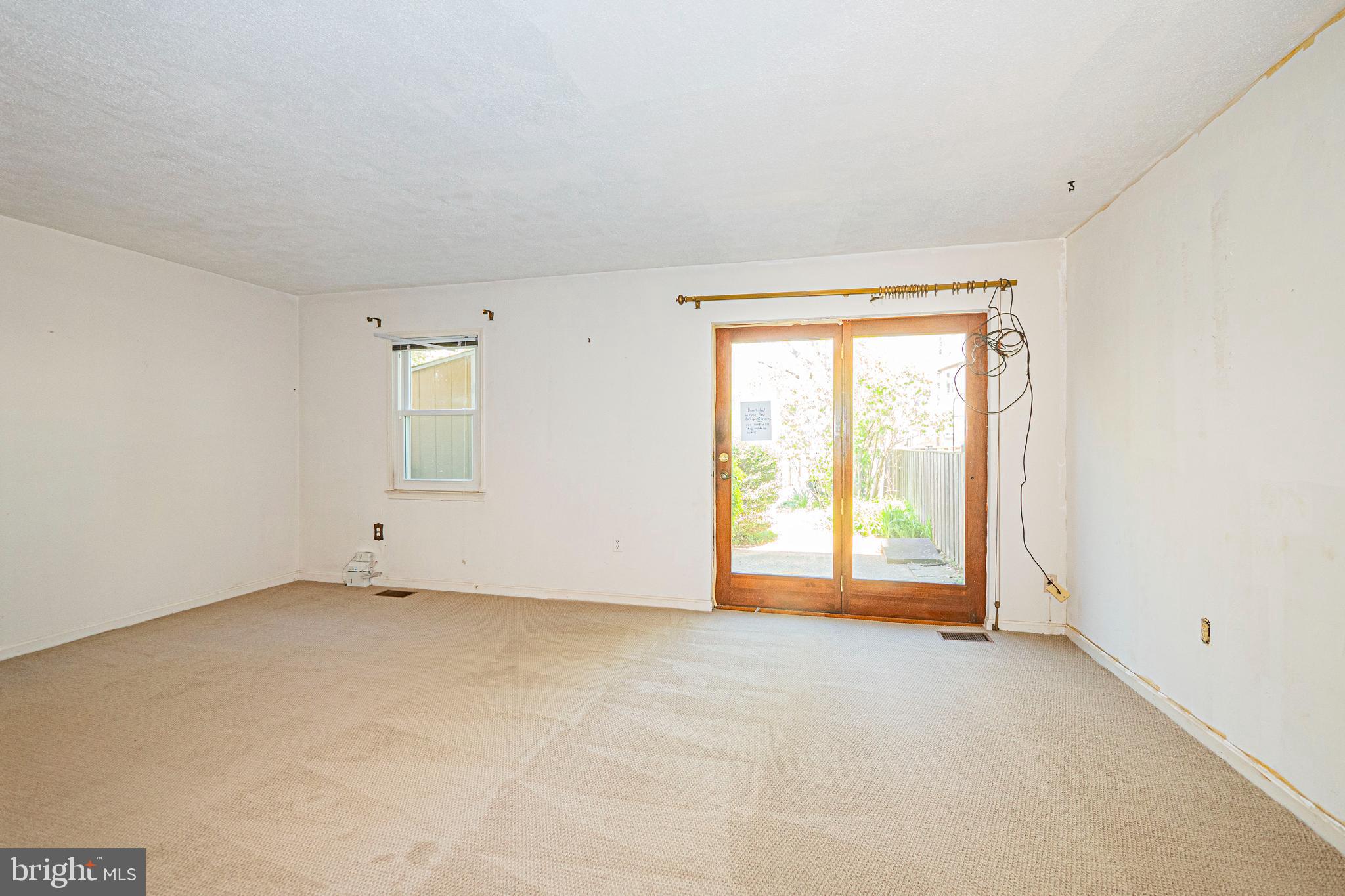 SHADY GROVE VILLAGE - Residential