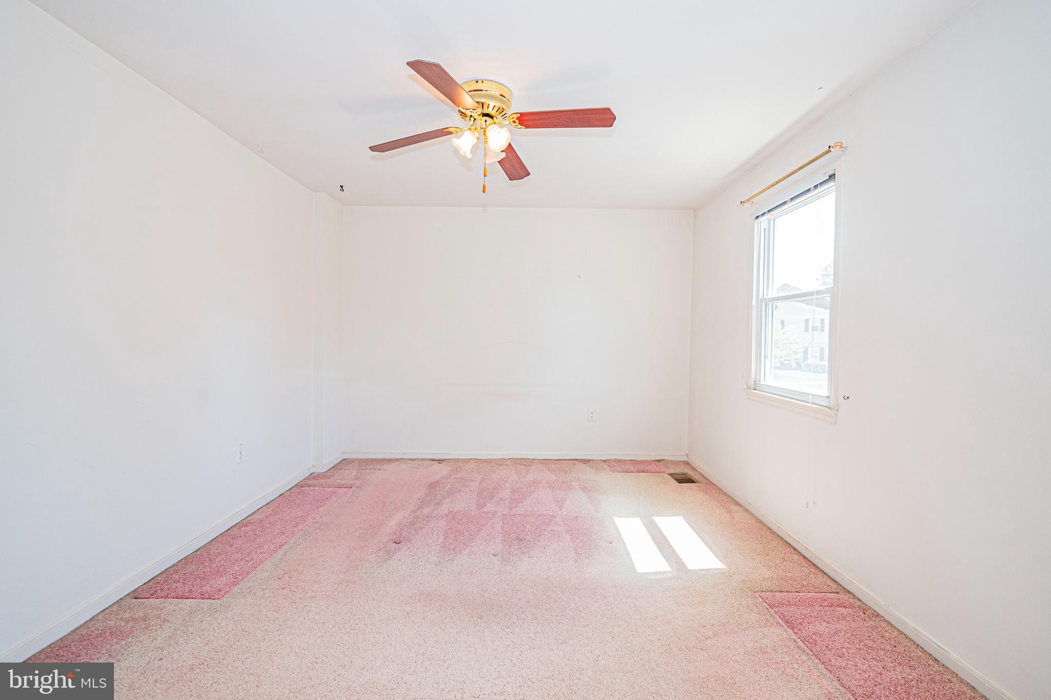 SHADY GROVE VILLAGE - Residential