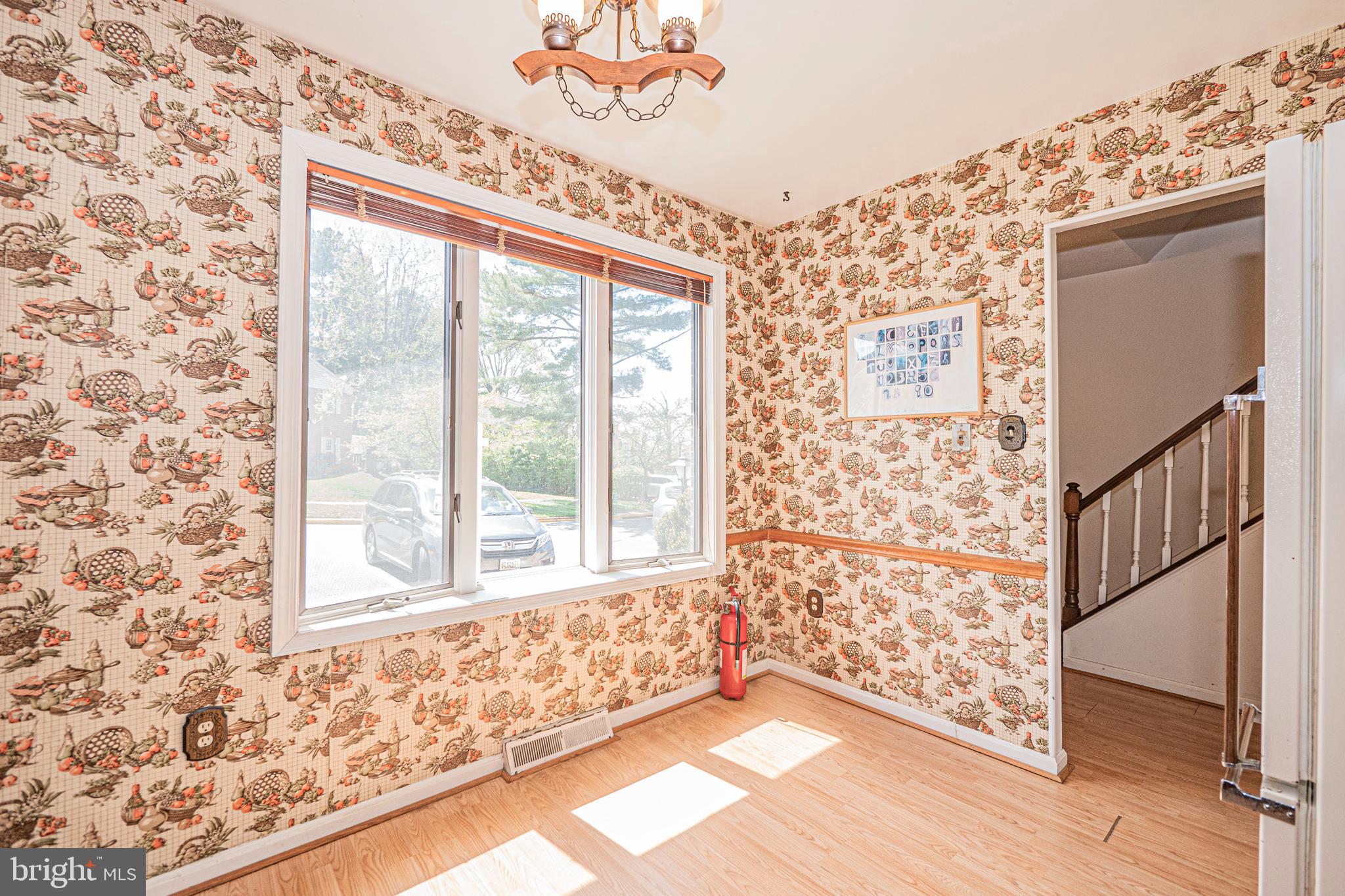 SHADY GROVE VILLAGE - Residential