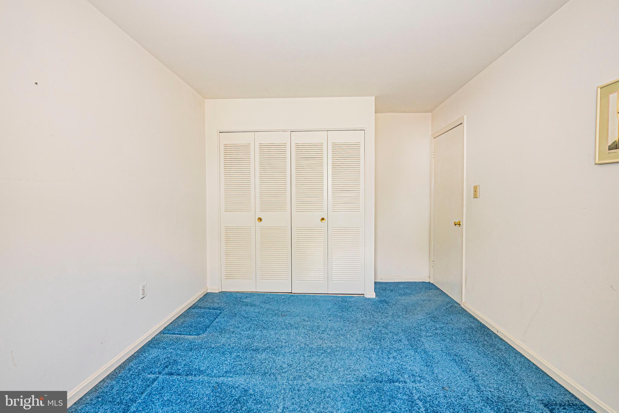 SHADY GROVE VILLAGE - Residential