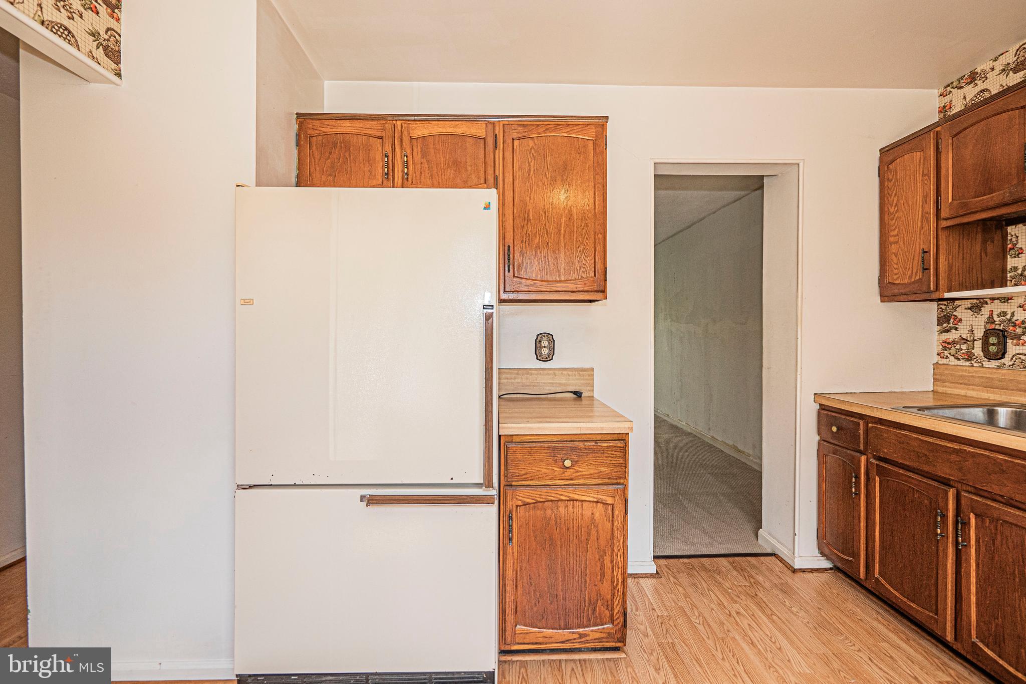 SHADY GROVE VILLAGE - Residential