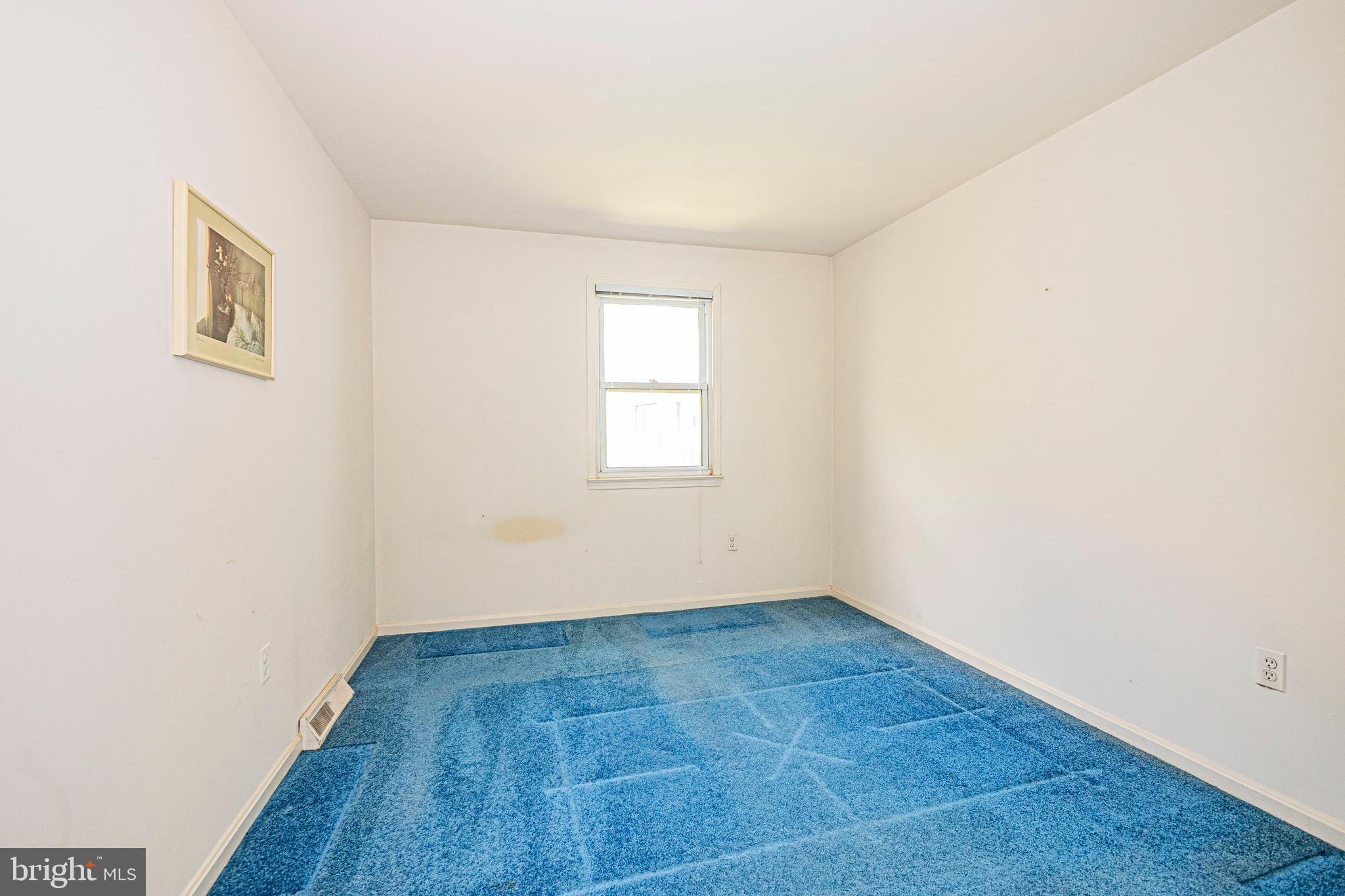 SHADY GROVE VILLAGE - Residential