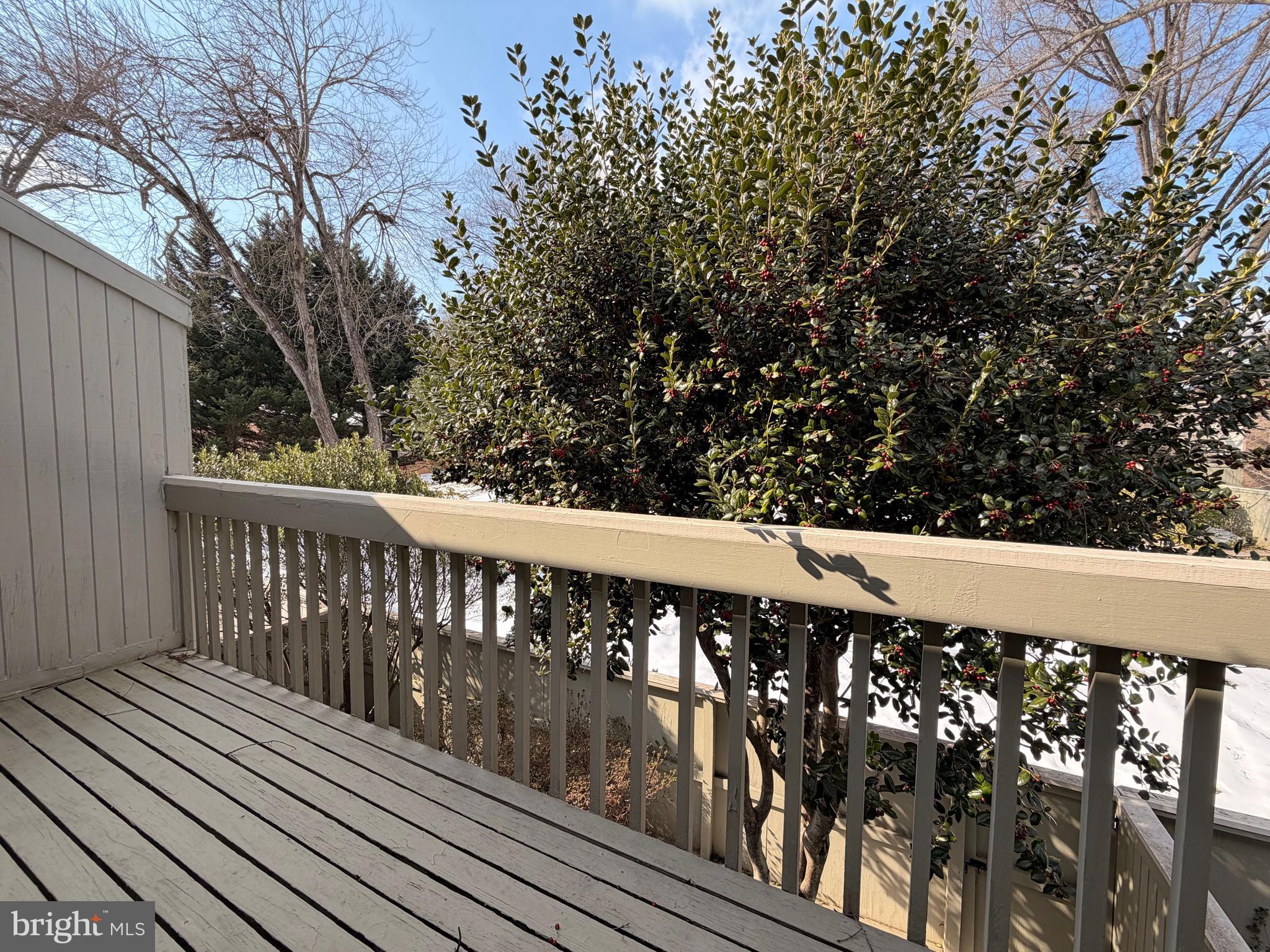 POOKS HILL - Residential