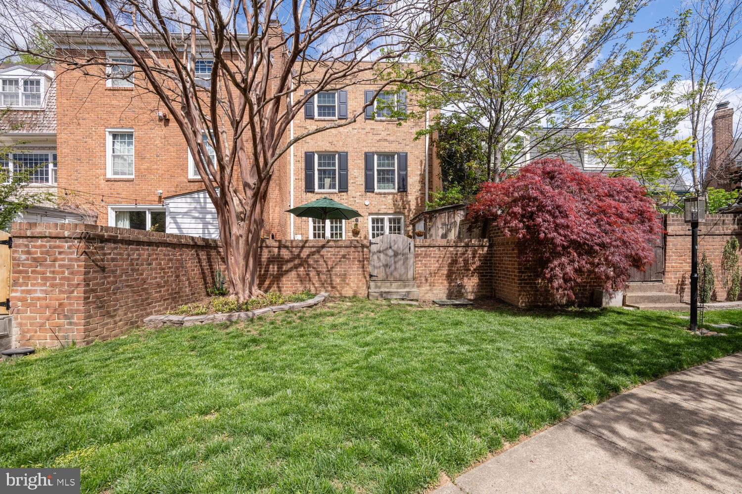 BARCROFT - Residential