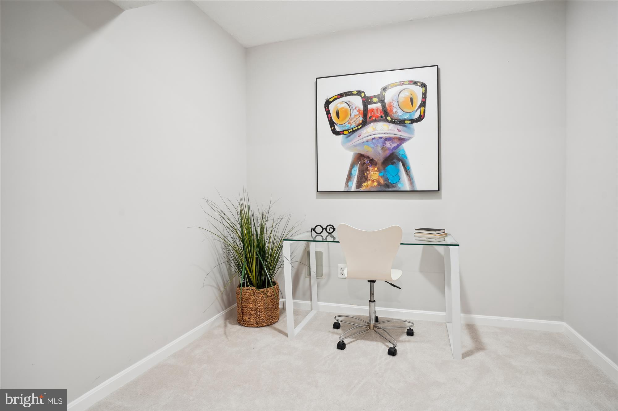 CRESTMONT TOWNHOUSES - Residential