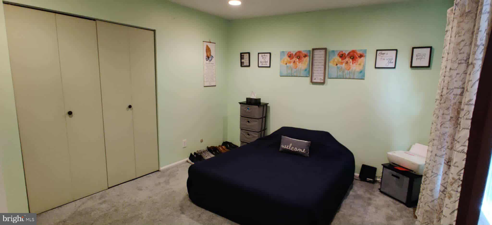 MONTGOMERY GLEN - Residential