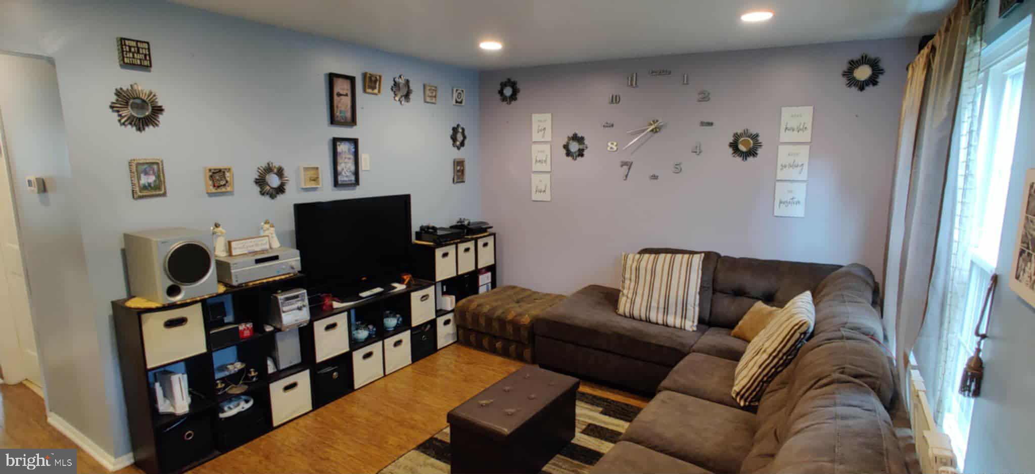 MONTGOMERY GLEN - Residential