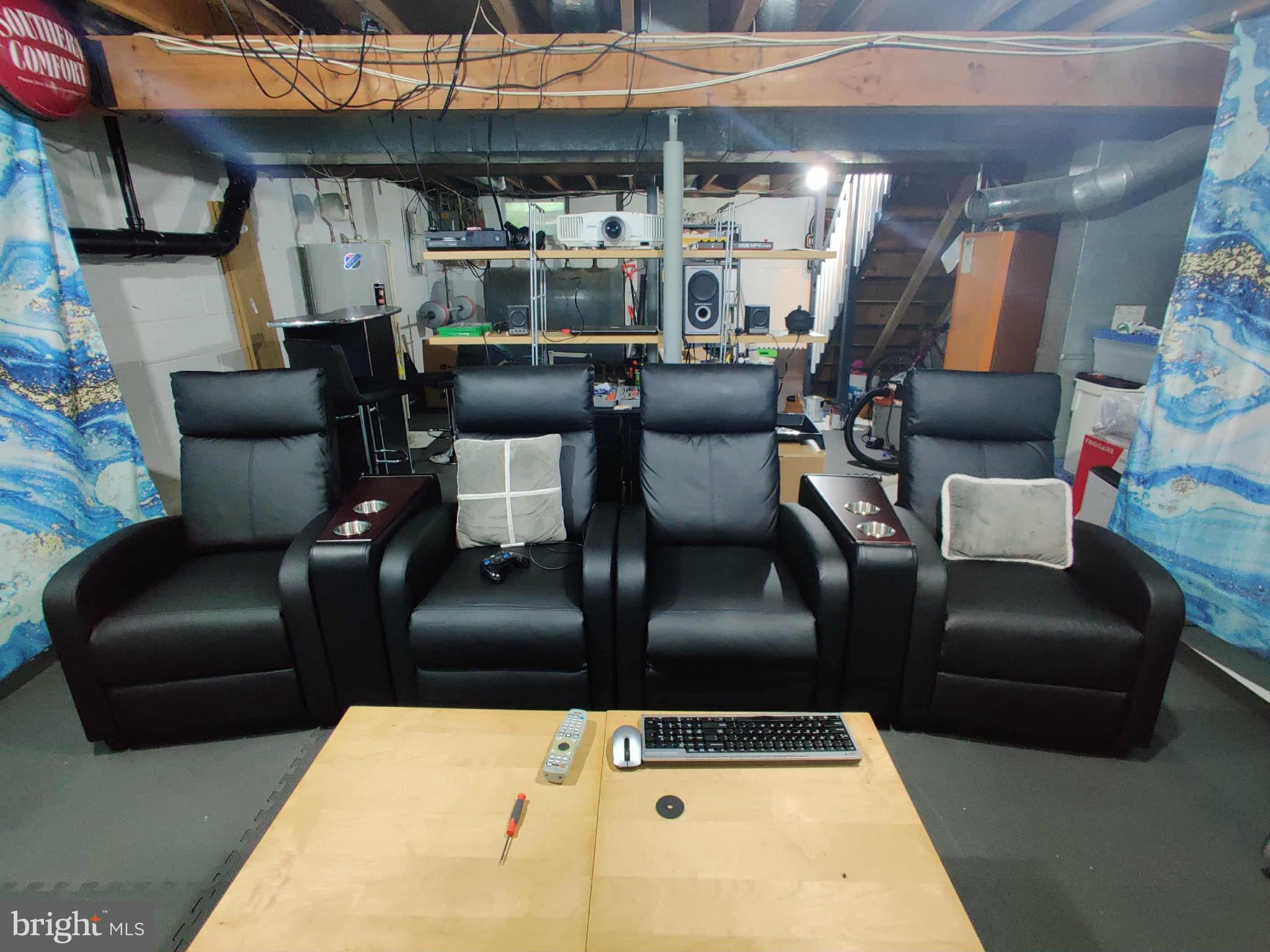 MONTGOMERY GLEN - Residential