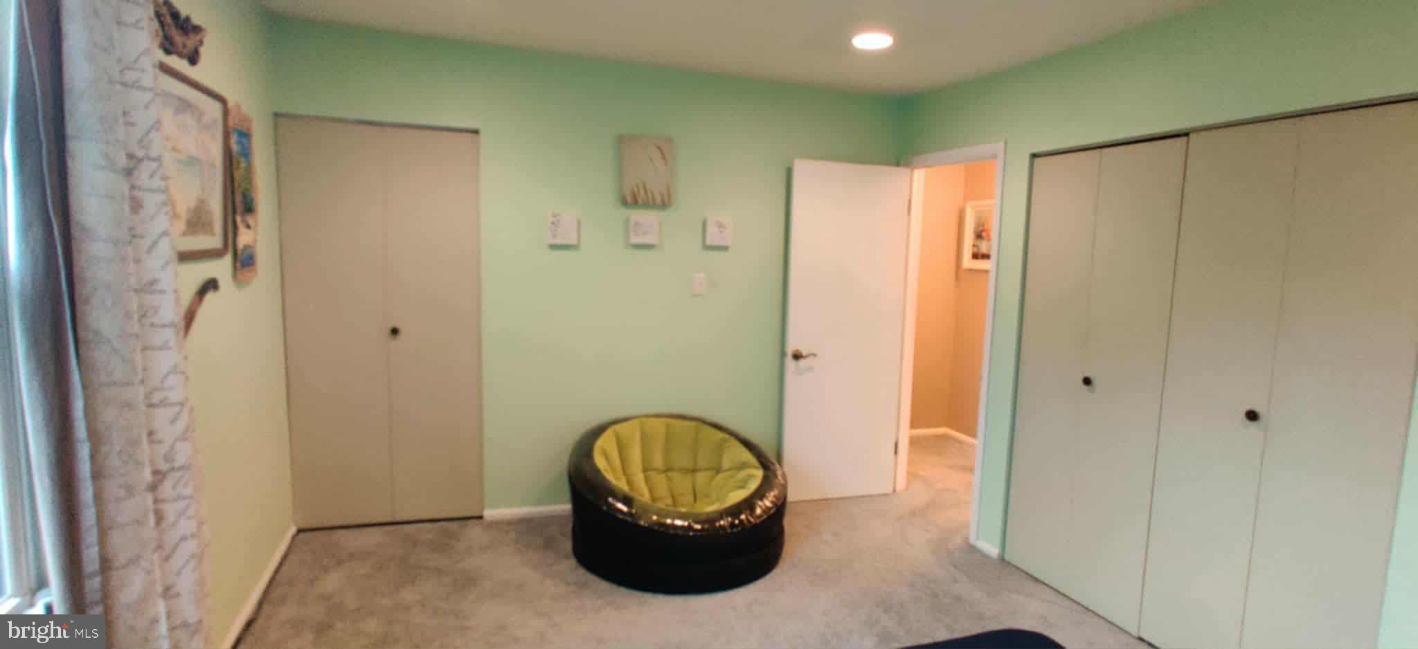 MONTGOMERY GLEN - Residential