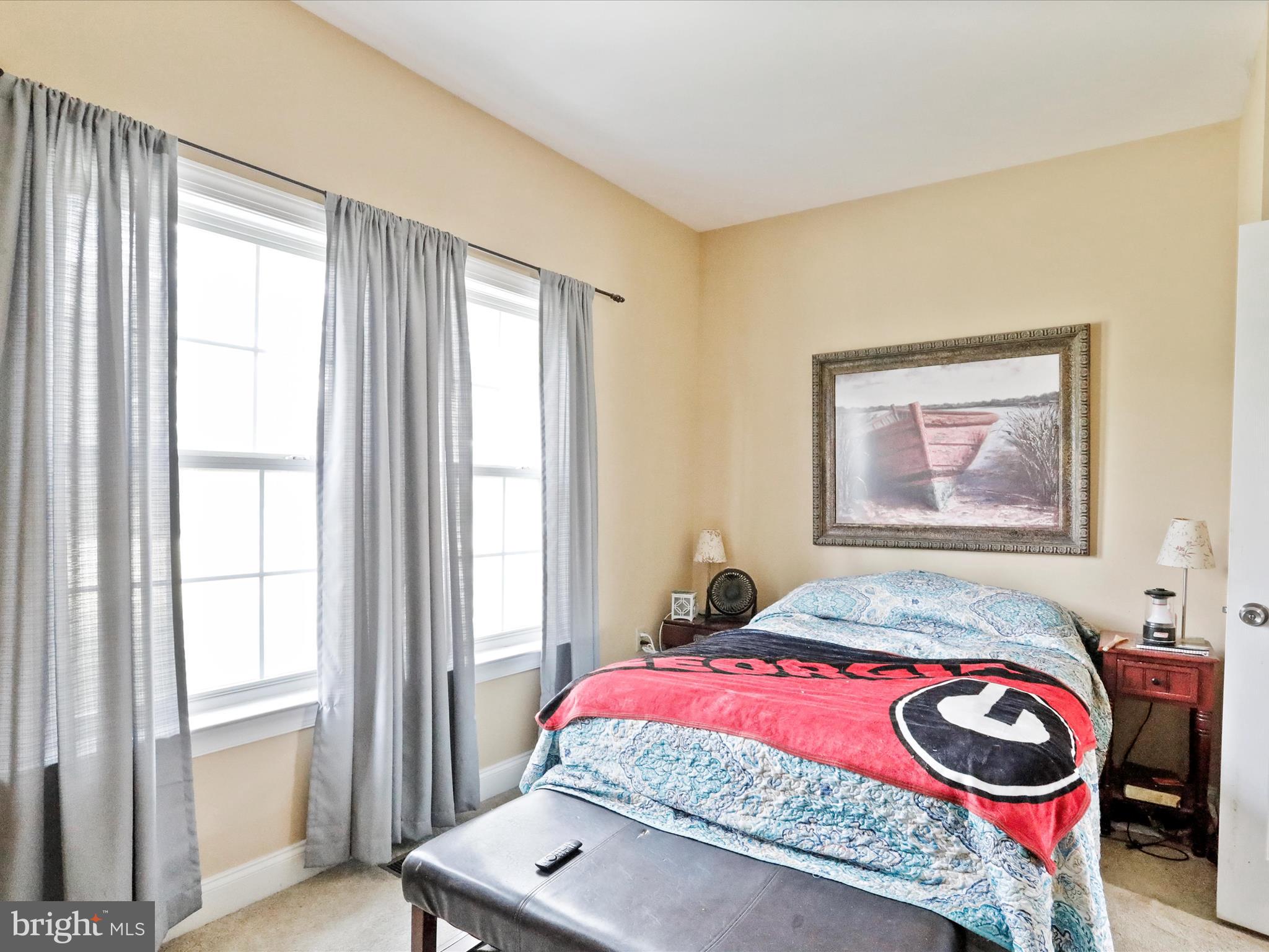 MEADOW BROOK - Residential