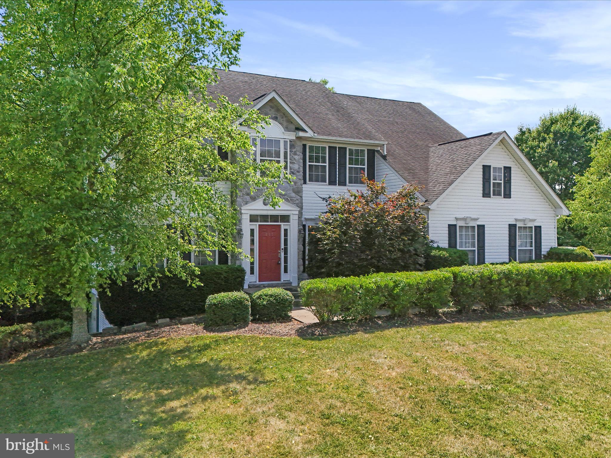 MEADOW BROOK - Residential