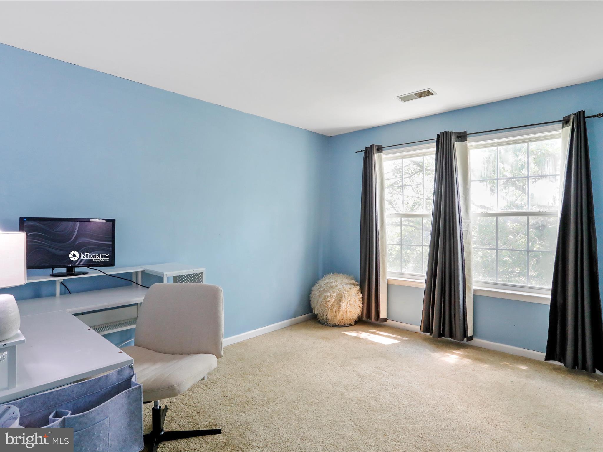 MEADOW BROOK - Residential