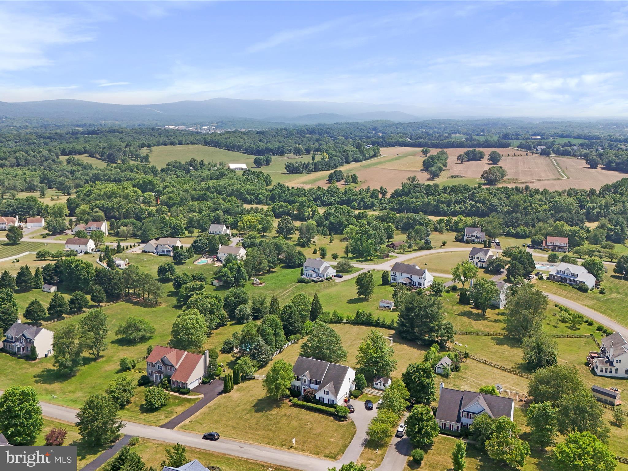 MEADOW BROOK - Residential