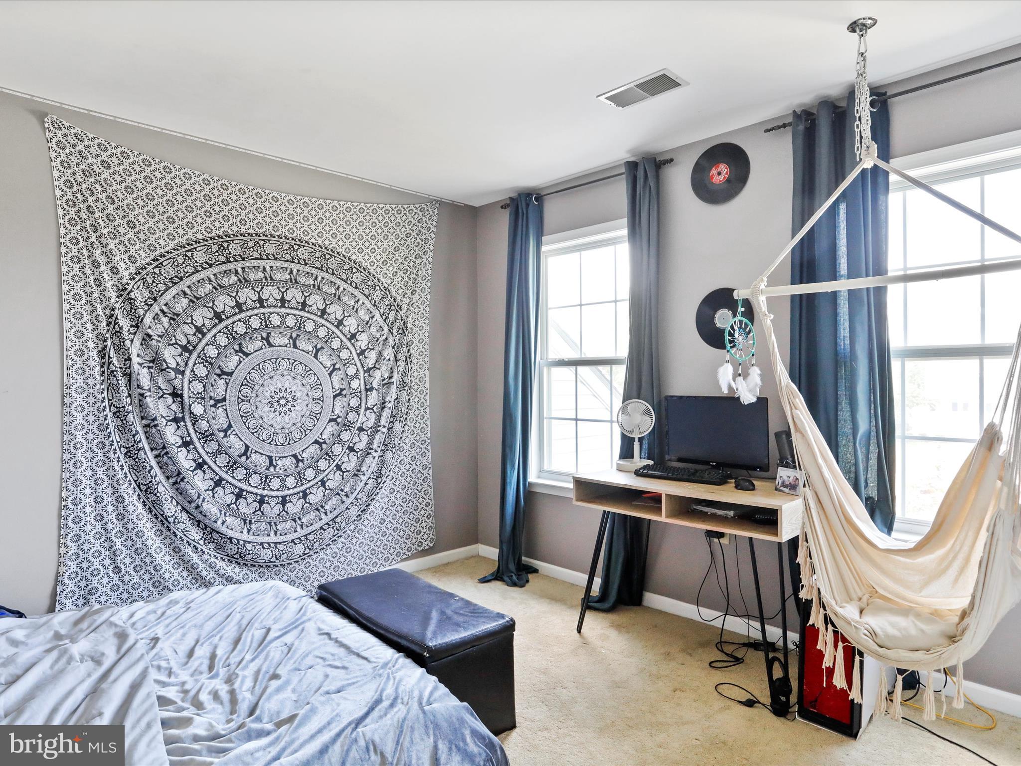 MEADOW BROOK - Residential