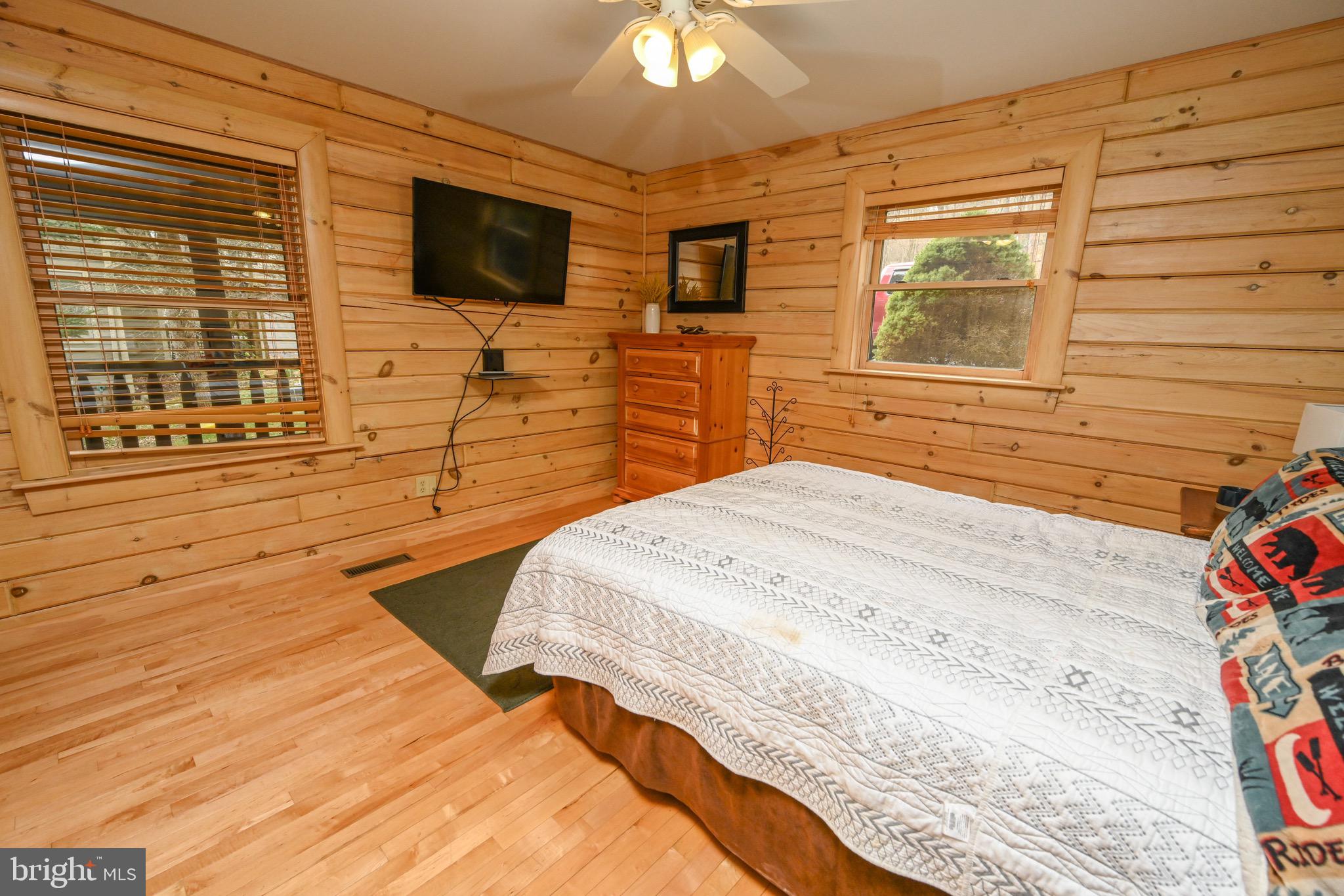 SANDY SHORES - Residential