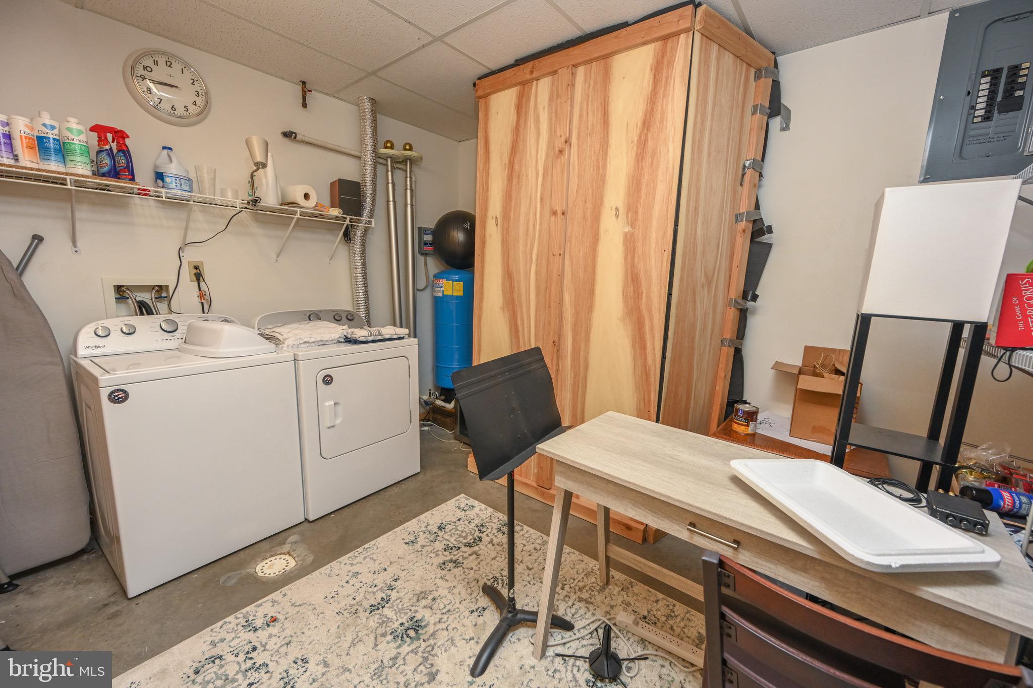 SANDY SHORES - Residential