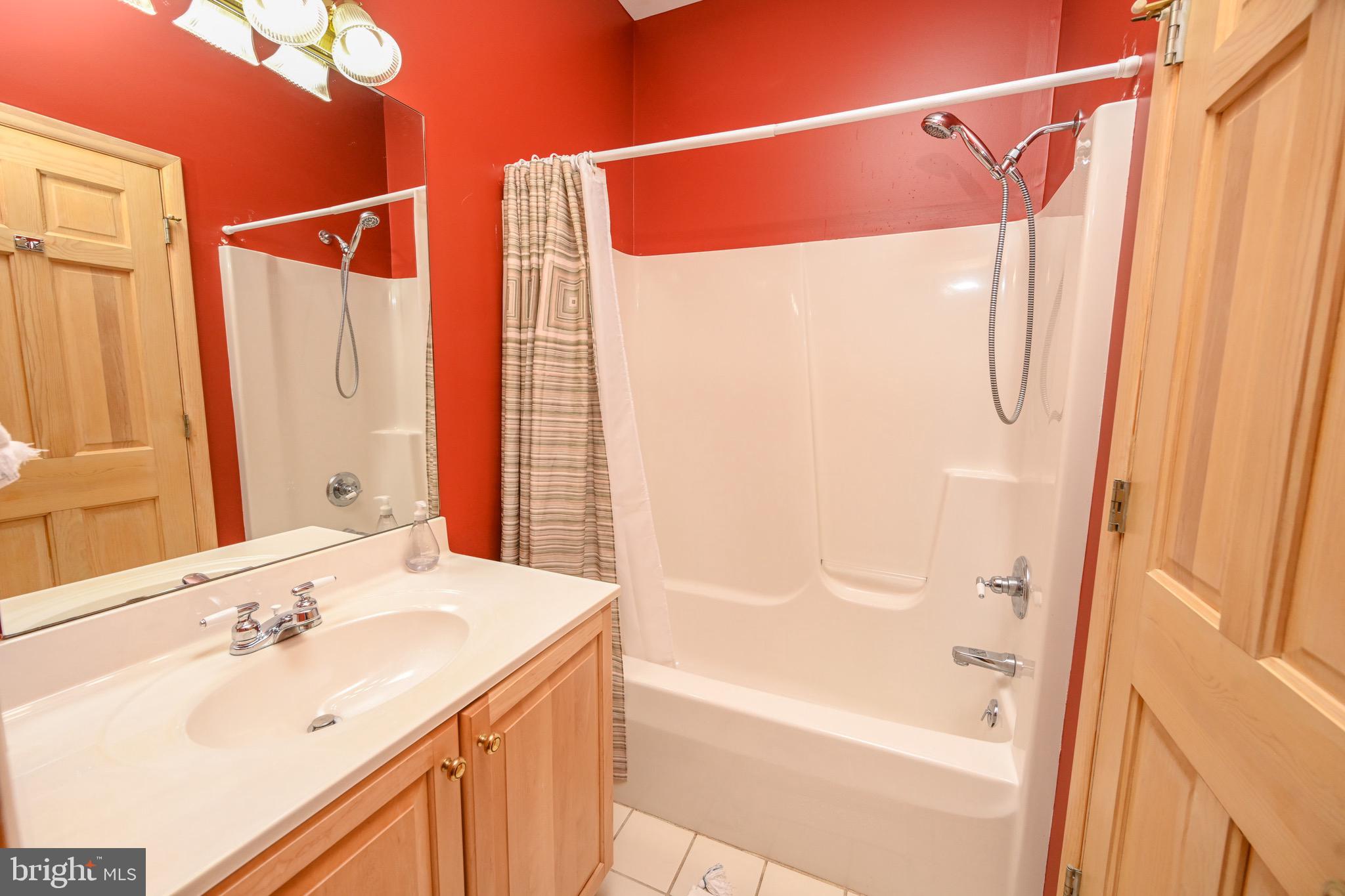 SANDY SHORES - Residential