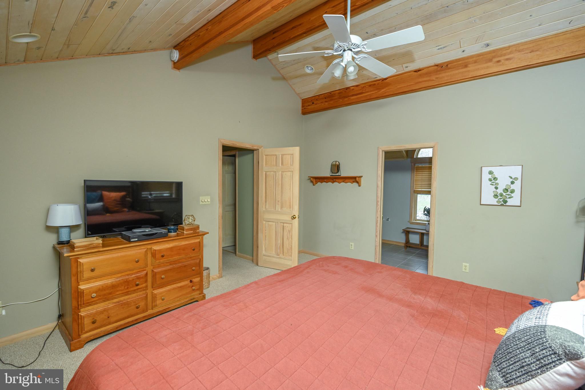 SANDY SHORES - Residential