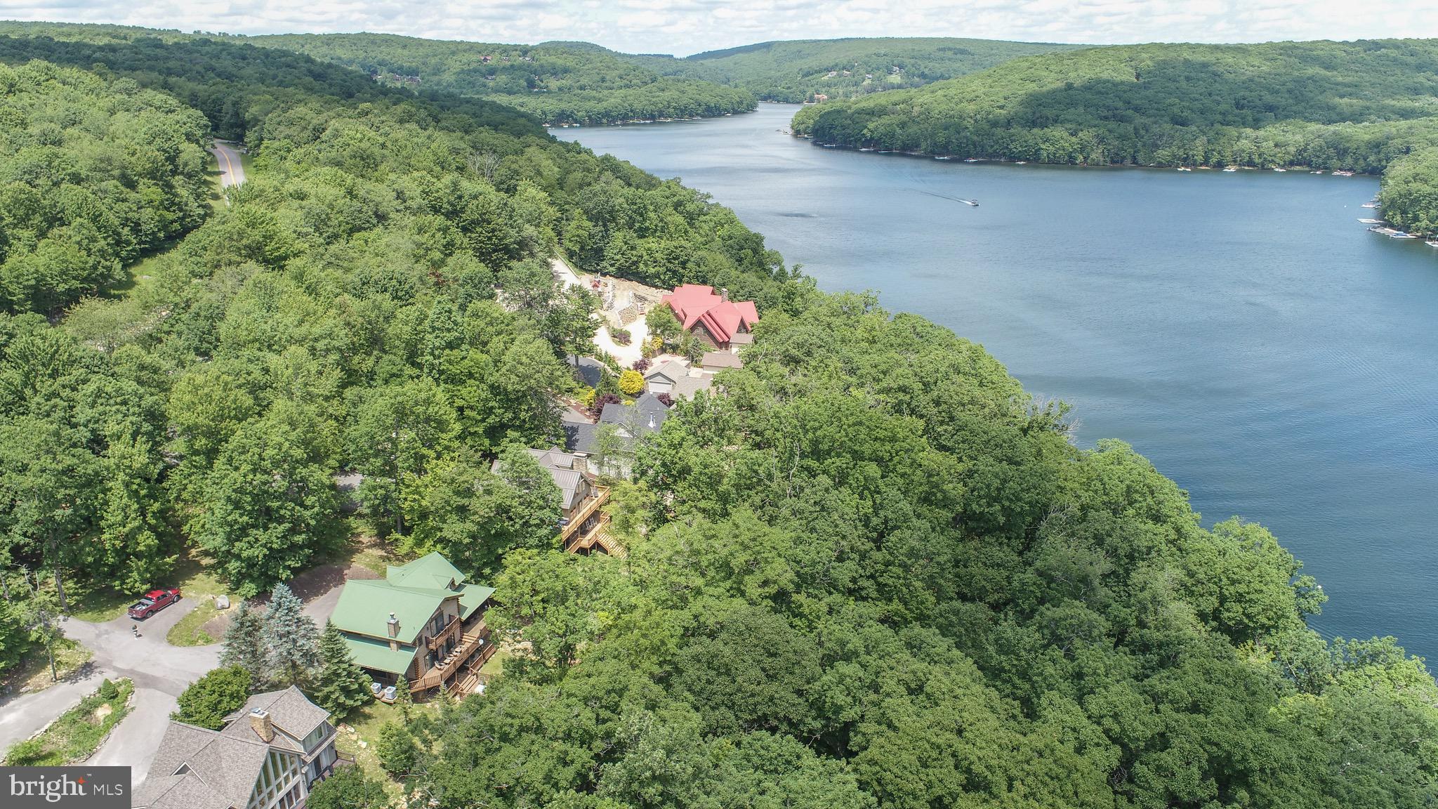 SANDY SHORES - Residential