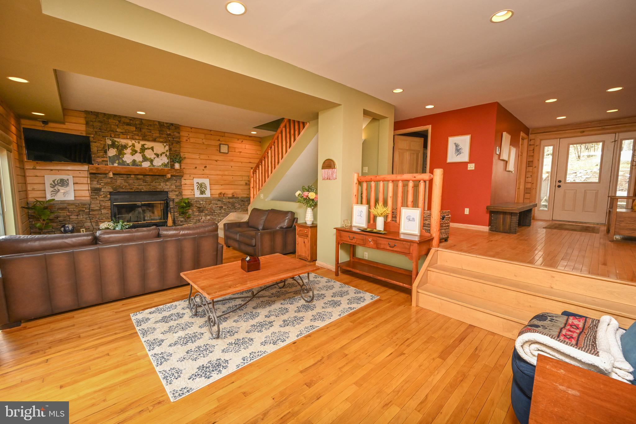 SANDY SHORES - Residential