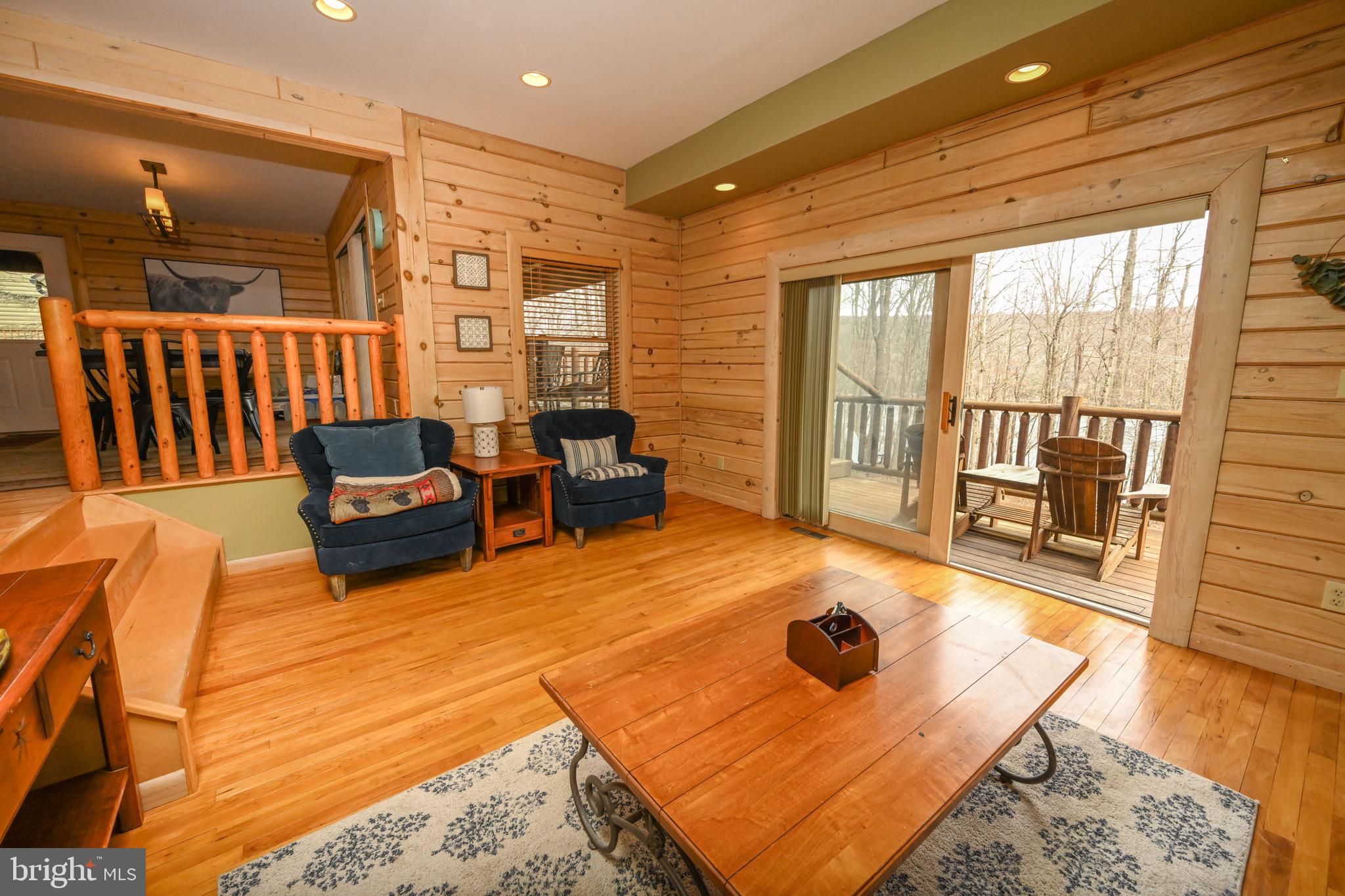 SANDY SHORES - Residential