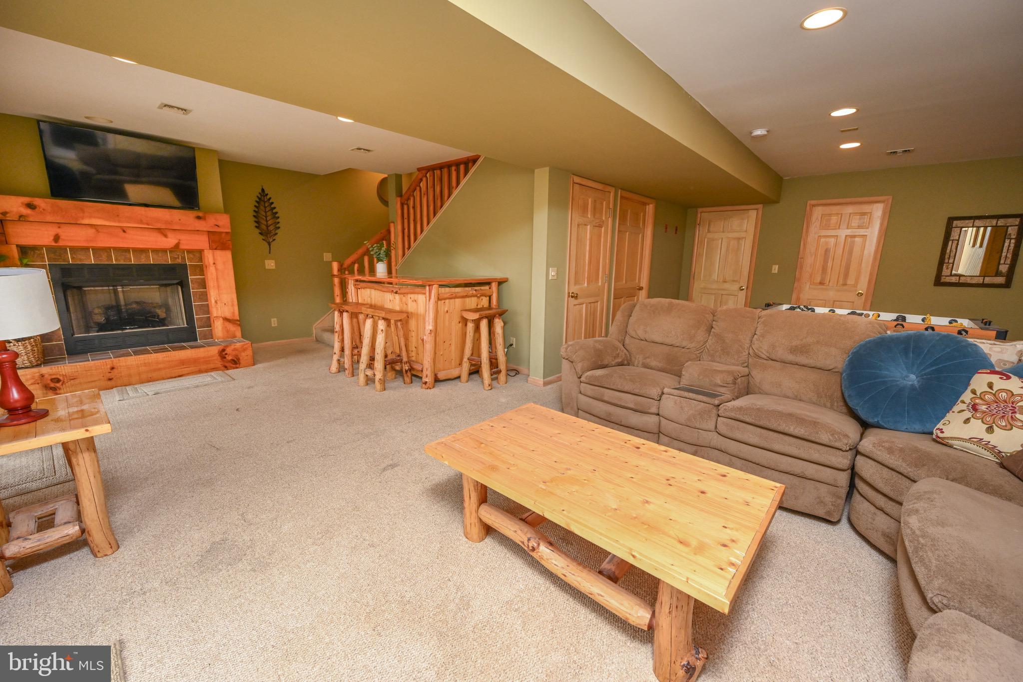 SANDY SHORES - Residential