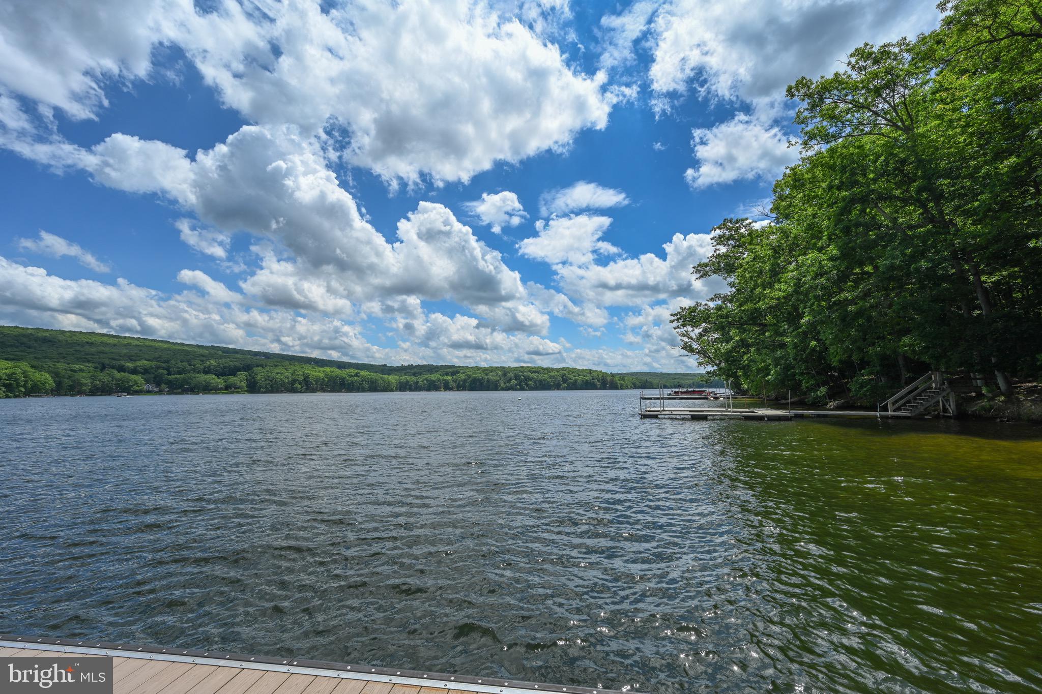 SANDY SHORES - Residential