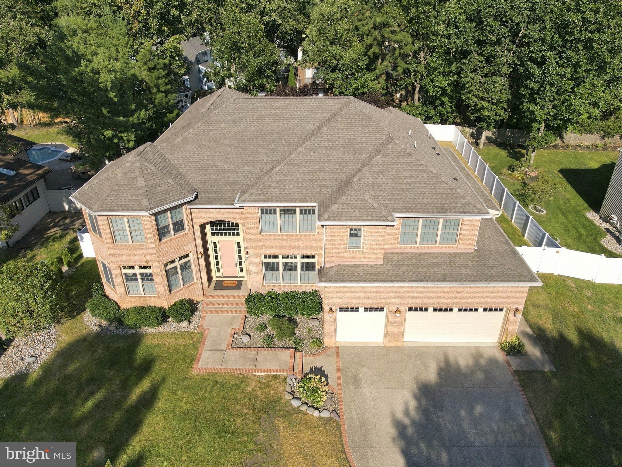 16 BUNNING DRIVE