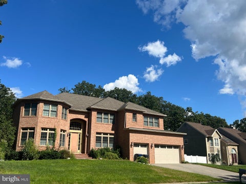 Homes For Sale - 16 Bunning Drive<br/> VOORHEES, NJ 08043