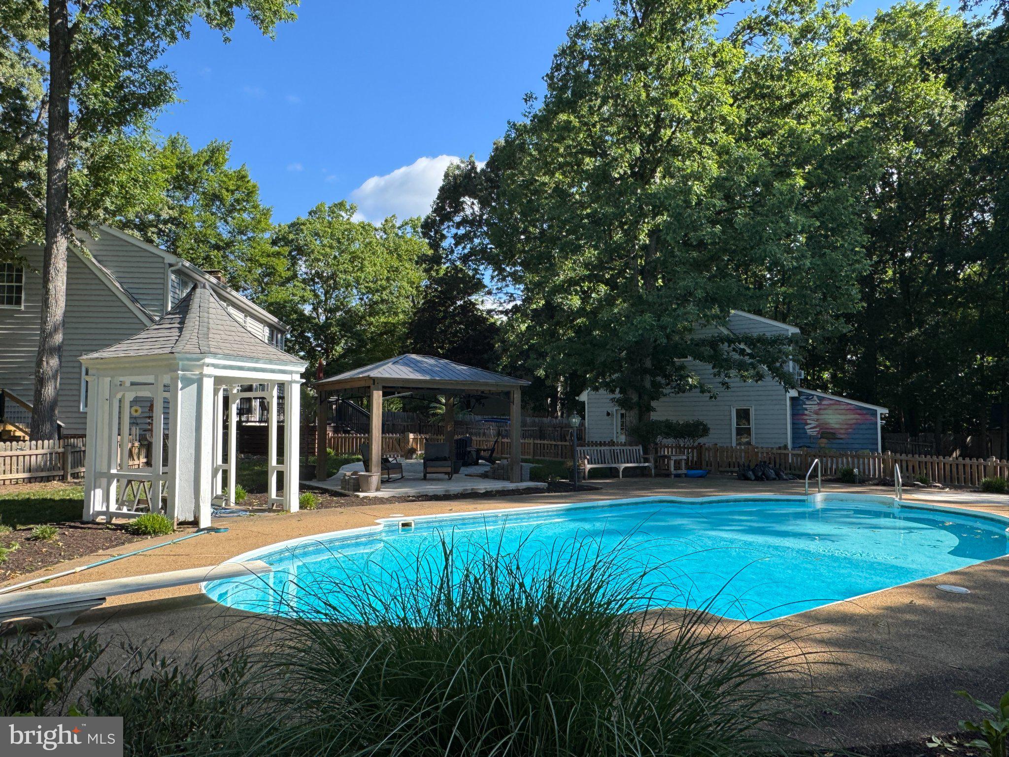 2000 MERRYMOUNT DRIVE