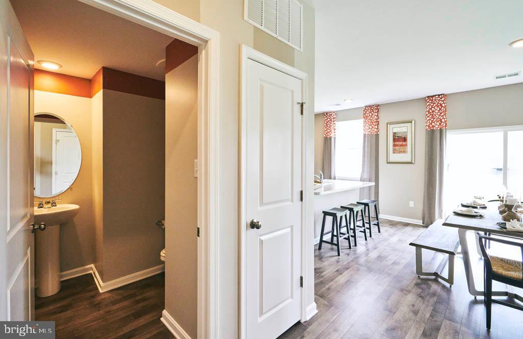 BARKSDALE CROSSING - Residential