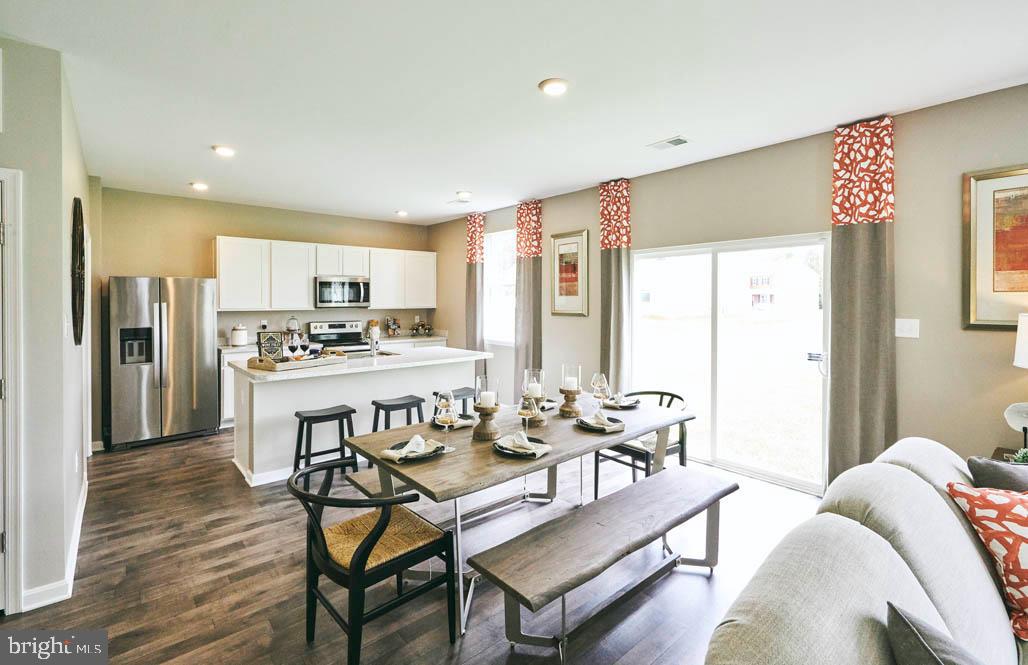 BARKSDALE CROSSING - Residential