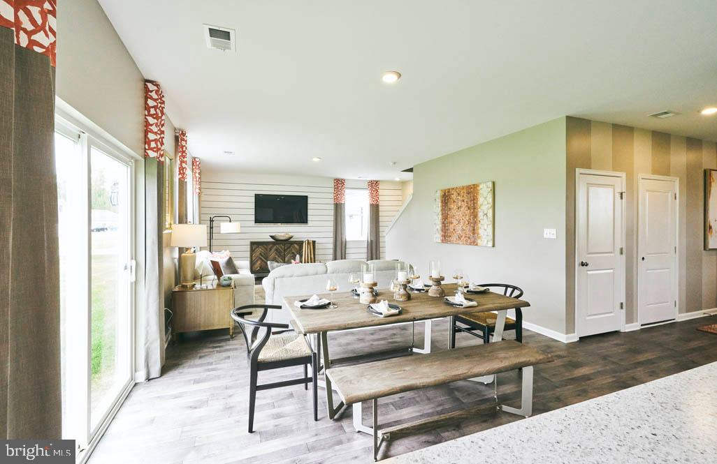 BARKSDALE CROSSING - Residential