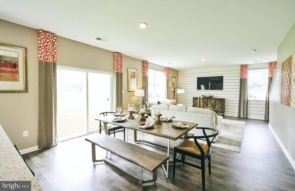 BARKSDALE CROSSING - Residential