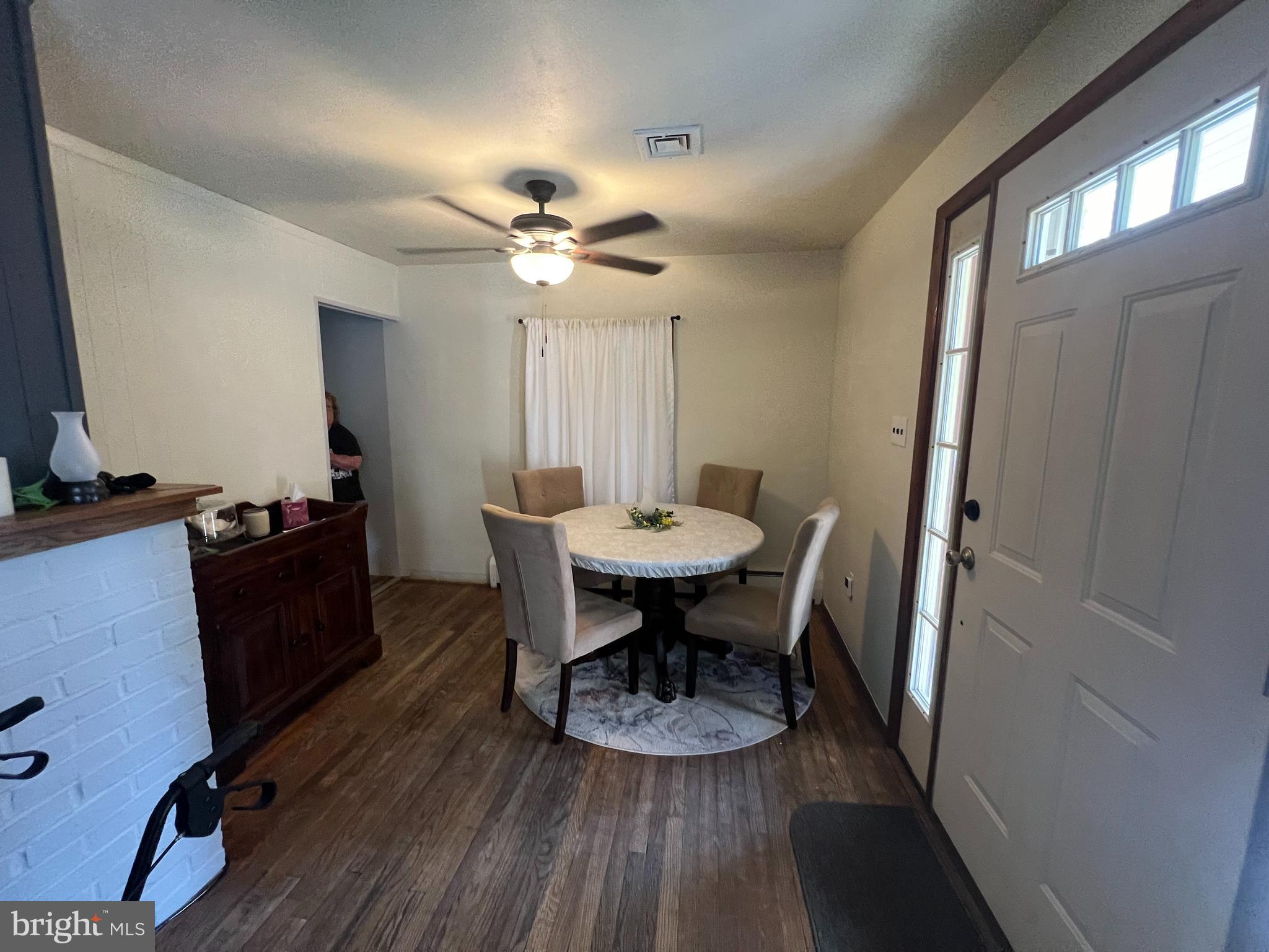 CRESTVIEW MANOR - Residential