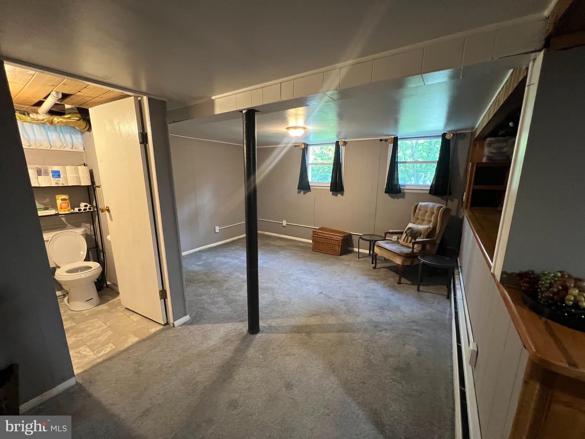 CRESTVIEW MANOR - Residential