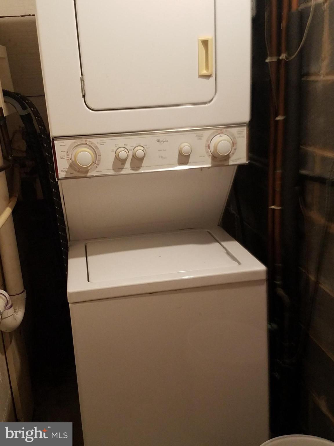 OLD TOWN - Residential Lease